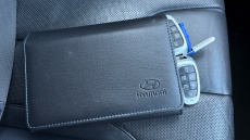 Hyundai SANTA FE 1.6 TGDi Plug-in Hybrid Ultimate 5dr 4WD Auto Estate